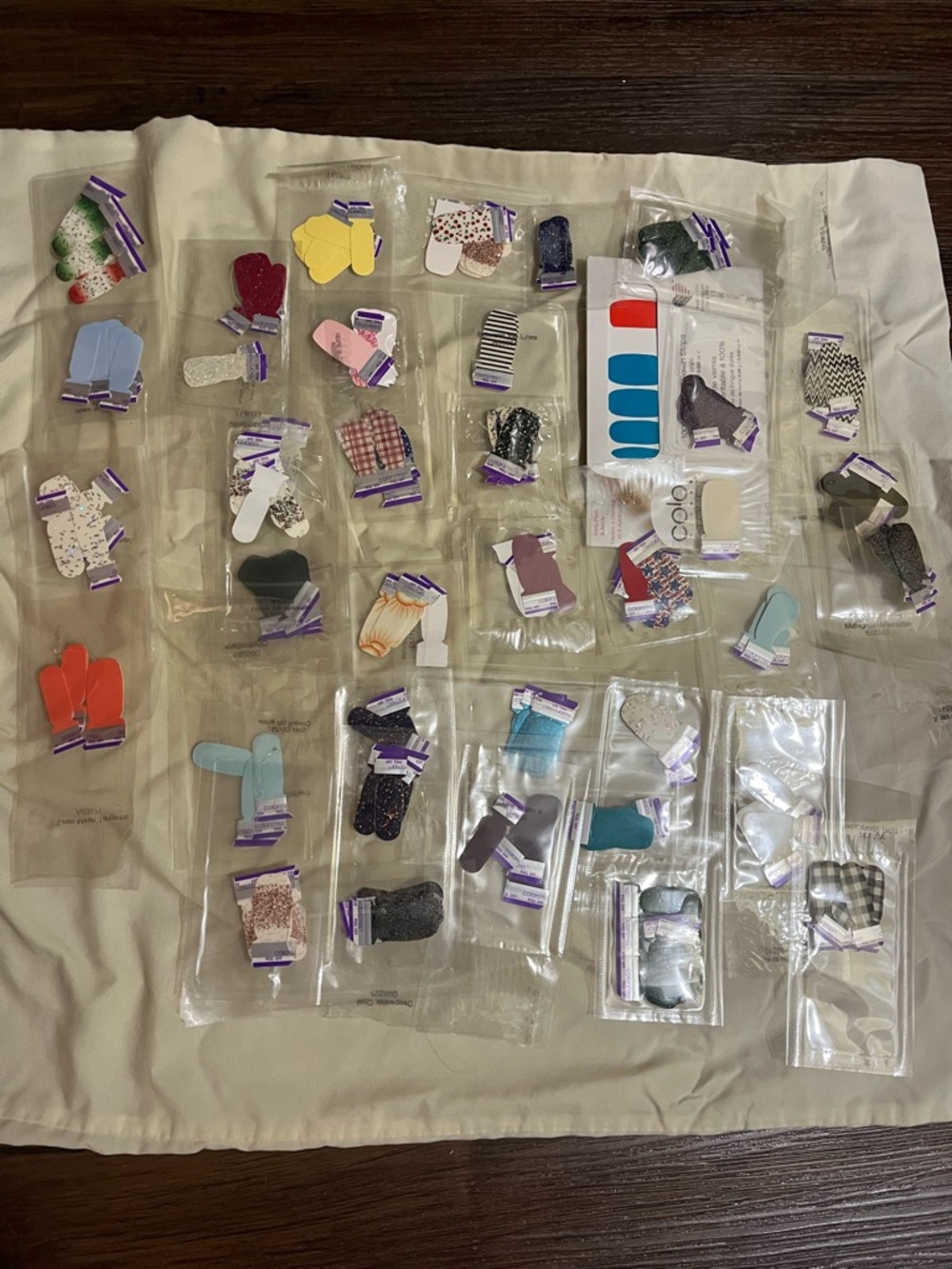 Lot of resealed Color Street (39)